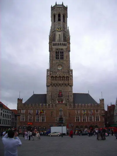 Tour autoguiado por Brujas