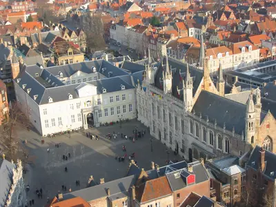 Tour autoguiado por Brujas