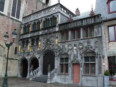 Tour autoguiado por Brujas