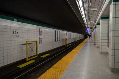 Tour autoguiado por Toronto