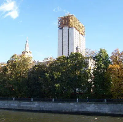 Moscú