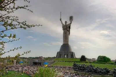 Tour autoguiado por Kiev